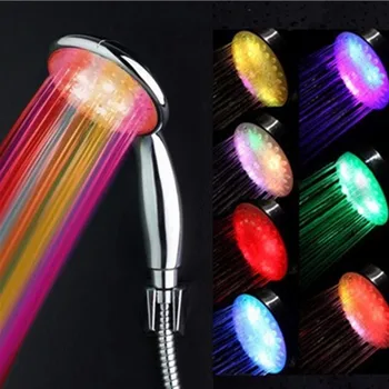 Duş 7 Renk Duş başlığı Romantik Işık Renk Değiştirme Ev Banyo Su Akışı Otomatik Kontrol Duş başlığı El LED