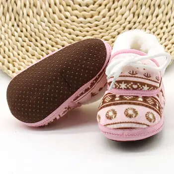 Şirin Bebek Ayakkabıları Bahar Sıcak Yumuşak Bebek Ayakkabıları Retro Baskı Pamuk Bebek Bebek Çocuklar Kızlar Yumuşak Çizme 6-12 Yastıklı