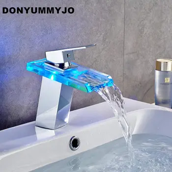 DONYUMMYJO Yüksek Kaliteli Işık Şelale Musluğu Banyo Havzası Musluk Güverte Monte Kare Vanity Lavabo Musluk Karıştırıcı LED