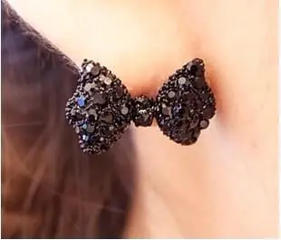 Yeni sıcak Moda Basit Klasik Metal Siyah Kelebek Yay küpe kadınlar Ücretsiz nakliye için Bayan takı kulak damızlık