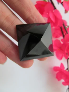 Hediye Siyah Doğal Obsidyen Kuvars Kristali 30MMX30MM Şifa Kristal el Sanatları Hediye Piramit