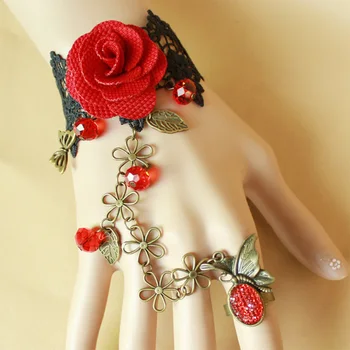 Vintage Hollow Kelebek Bileziği Kırmızı Çiçek Deyimi Seksi Dantel Zincirleri Kadınların Düğün Takı Yaprak Kelepçe Bilezik Bağlantı Rose