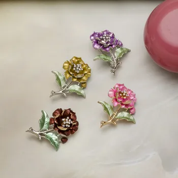 4 Nefis Renkli Çiçek Broches Mujer Gelinlik Bijoux Kanal Broşlar Kristal Takı Rhinestone Broş Tesettür Pin X0732