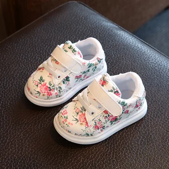 2017 yeni küçük çiçekli kız bebek ayakkabıları moda sevimli bebek nefes rahat ayakkabılar