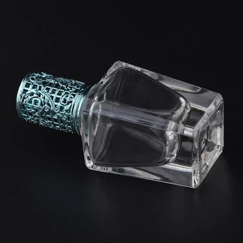 Metal Rulo Topu İle Kadınların Mini Doldurulabilir Parfüm Şişesi İçin MUB - 15 ml Uçucu Yağ Cam Şişe