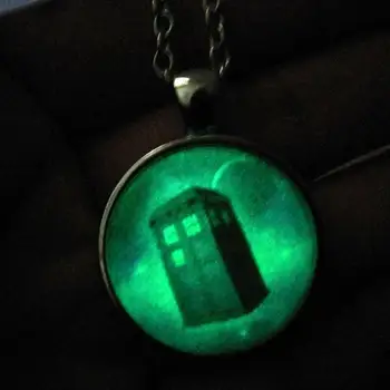 Karanlıkta uzay polisi kolye kutusu tardis tardis kolye mücevher Kızdırma tardis olan parlayan Doktor