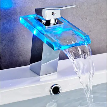 DONYUMMYJO Yüksek Kaliteli Işık Şelale Musluğu Banyo Havzası Musluk Güverte Monte Kare Vanity Lavabo Musluk Karıştırıcı LED
