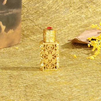 Altın Stil Antiqued Retro içi Boş Çiçek Mavi cam Boş Parfüm Konteyner Düğün dekorasyon Parfüm Şişesi İle Kakma