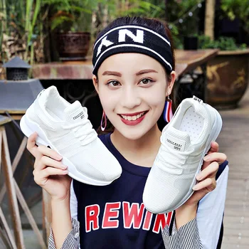 Tüm Düz Spor Ayakkabı Gelgit Ayakkabı Kadın Net Yürüyüş Spor Ayakkabı Yeni Yumuşak Alt Kayış Nefes Örgü Öğrenci Bayan Ayakkabı Sonbahar Maçı