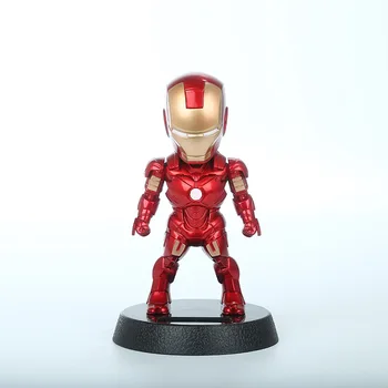 2017 Q Sürüm Aksiyon Figürü süper Kahraman Iron Man PVC Şekil Güneş Enerjisi Sallamak kafa Oyuncak 12cm Chritmas Hediye Oyuncak