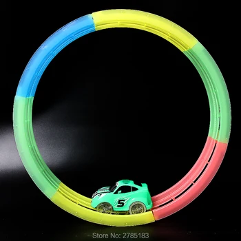 Bend Flex Slot Yarış Karanlık yolda 1 Işık ile 360 Döngü Parlayan Çocuklar için Araçlar Kadar Spor Otomobil Serisi Eğitici Oyuncaklar Parça-