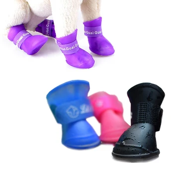 4 adet/Yumuşak Pet Yağmur Botları su Geçirmez Yavru Kediler S/M/L İçin Köpek Ayakkabı Şeker Renk Kauçuk Set