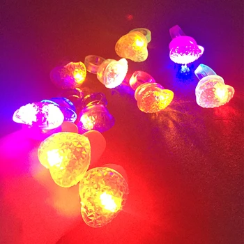 12pcs Yaratıcı renkli Plastik Flash Aşk Yıldız yüzük Çocuklar YENİ YIL oyuncaklar LED İyilik Noel Cadılar Bayramı Partisi Bar LED