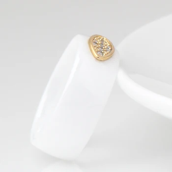 Yeni 8MM Seramik Yüzük Kübik Zirkon Taş Siyah Ve Beyaz Renk Kadınların erkeklerden Mücevher Nişan yüzüğü Hediye