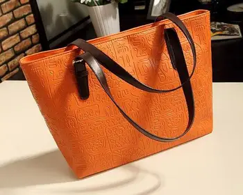 Yeni kış moda çanta Yüksek kaliteli PU deri Retro minimalist omuz çantası büyük kapasiteli Kadın çanta kabartmalı