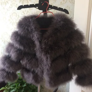 Kabarık Tüy Ateş Kürk Ceket El Yapımı Örme Hakiki Devekuşu Kürk Kadın / Toptan Doğal Kürk Ceket Perakende