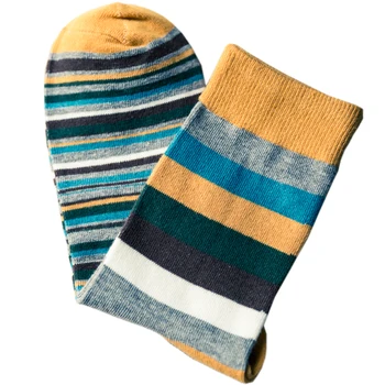 10 adet=5pairs=1 Sürü Erkek renk çizgili en son tasarım popüler erkek çorapları ÇORAP ELBİSE MODA ÇİZGİLİ çorap RENKLİ PAMUK