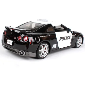 Kutusunda Yeni(R11) Maisto 1:24 2009 Nissan GT-R Polis arabası Spor Araba Döküm Model Araba Oyuncak Ücretsiz Kargo 32512