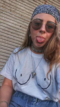 Yeni Kadın Komik MEMELER GÖĞÜSLER BOOBİES işlemini sürdürüyor Üst Tee Kız Hipster Son Damla Gemi İçin Pamuk Casual Gömlek Baskı 807 Tshirt-