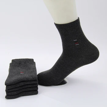 Erkek Çorap Klasik İş Marka Calcetines Hombre Çorap Erkekler Yüksek Kalite Nefes alabilen Pamuklu Çorap Rahat 5pairs 1lot Ucuz Fiyat=