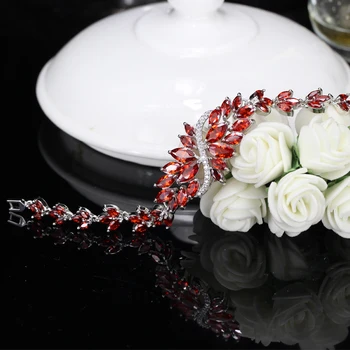 ANGELCZ Romantik Tarzı Çiçek Bileziği el Yapımı AB041 Kadınlar İçin Bling AAA Kırmızı Kübik Zirkon Taşlar Düğün Takı Ayarı