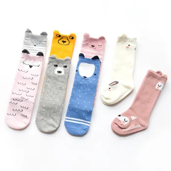 Kulakları ile 8 Çift Pamuklu Çocuk Çorap Anti-Karikatür Diz Bebek Çorabı yeni Doğan Aksesuarları Tilki/Ayı/Baykuş/Tavşan Kayma
