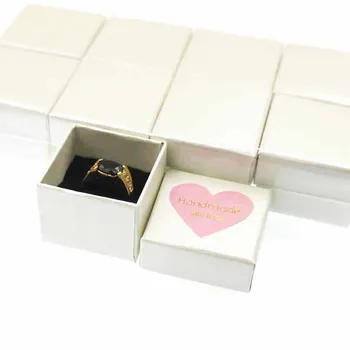 3cm 4*4 lot başına küçük sevimli, renkli takı Yüzük ekran ambalaj Kutuları hediye kutusu aşk kalp etiket dekorasyon 30sets*
