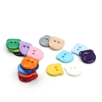 Giysiler için 2 delik dikiş 200pcs düz renk reçine düğmeler plastik düğmeler şeker renkli çocuk giyim karikatür bear düğmeleri