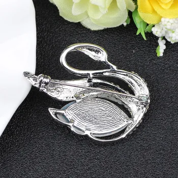Bonsny Rhinestone Alaşım Swan Broş Kadınlar Düğün İçin Pin Yaka Eşarp Dekorasyon Hayvan Moda Takı Aksesuar Broş