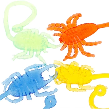 Yapışkan Esnek Böcek Klasik Komik Çocuk Oyuncak Tırmanma Hayvan Bebek Parti W15 İyilik